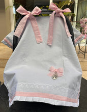 Cargar imagen en el visor de la galería, Cubre Porta Bebé ELEGANCE de Piqué  y Tira Bordada Española