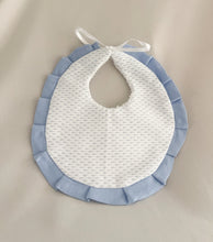 Cargar imagen en el visor de la galería, Baberos Piqué Español