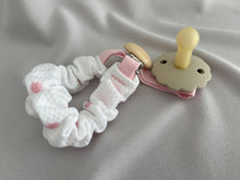 Cargar imagen en el visor de la galería, Porta Chupón Diseño