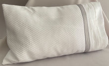 Cargar imagen en el visor de la galería, Almohada Piqué y Tira Bordada Española