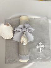 Cargar imagen en el visor de la galería, Kit Bautizo Clásico con Medalla Virgen Guadalupe 5 cms.