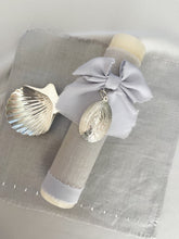 Cargar imagen en el visor de la galería, Kit Bautizo Clásico con Medalla Virgen Guadalupe 5 cms.