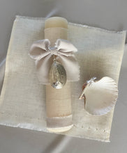 Cargar imagen en el visor de la galería, Kit Bautizo Clásico con Medalla Virgen Guadalupe 5 cms.