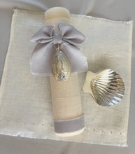 Cargar imagen en el visor de la galería, Kit Bautizo Clásico con Medalla Virgen Guadalupe 5 cms.