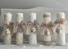 Cargar imagen en el visor de la galería, Velas Colección Tul Bordado Medallas Virgen Guadalupe y Milagrosa