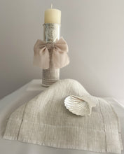 Cargar imagen en el visor de la galería, Kit Bautizo Colección ARO con Virgen de Guadalupe REDONDA con Moño Gasa