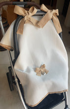 Cargar imagen en el visor de la galería, Cubre Porta Bebé Piqué Grueso con Medalla