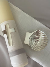 Cargar imagen en el visor de la galería, Kit Bautizo con Cruz Plateada