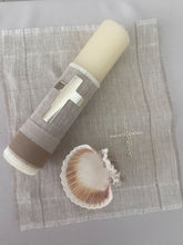 Cargar imagen en el visor de la galería, Kit Bautizo con Cruz Plateada