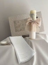 Cargar imagen en el visor de la galería, Kit Bautizo Colección ARO con Virgen de Guadalupe REDONDA con Moño Gasa