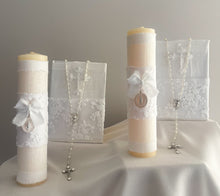 Cargar imagen en el visor de la galería, Kit Primera Comunión Colección Bordado Tul Medalla Virgen Guadalupe 2 cms.