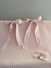 Cargar imagen en el visor de la galería, Cubre Porta Bebé  Piqué Rombitos