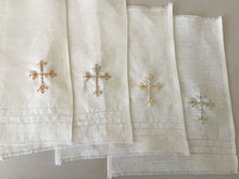 Cargar imagen en el visor de la galería, Kit Bautizo Clásico con Medalla Virgen Guadalupe 5 cms.