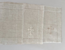 Cargar imagen en el visor de la galería, Kit Bautizo Clásico con Medalla Virgen Guadalupe 5 cms.