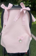 Cargar imagen en el visor de la galería, Cubre Porta Bebé  Piqué Rombitos