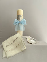 Cargar imagen en el visor de la galería, Kit Bautizo Colección ARO con Virgen de Guadalupe REDONDA con Moño Gasa