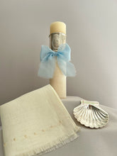 Cargar imagen en el visor de la galería, Kit Bautizo Colección ARO con Virgen de Guadalupe OVAL con Moño Gasa