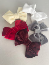 Cargar imagen en el visor de la galería, Moño Isabella Colección Otoño/Invierno terciopelo y lino