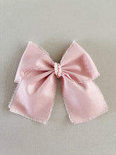 Cargar imagen en el visor de la galería, Moño Lorenza