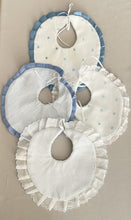 Cargar imagen en el visor de la galería, Baberos Piqué Español