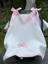 Cargar imagen en el visor de la galería, Cubre Porta Bebé Piqué Grueso con Medalla