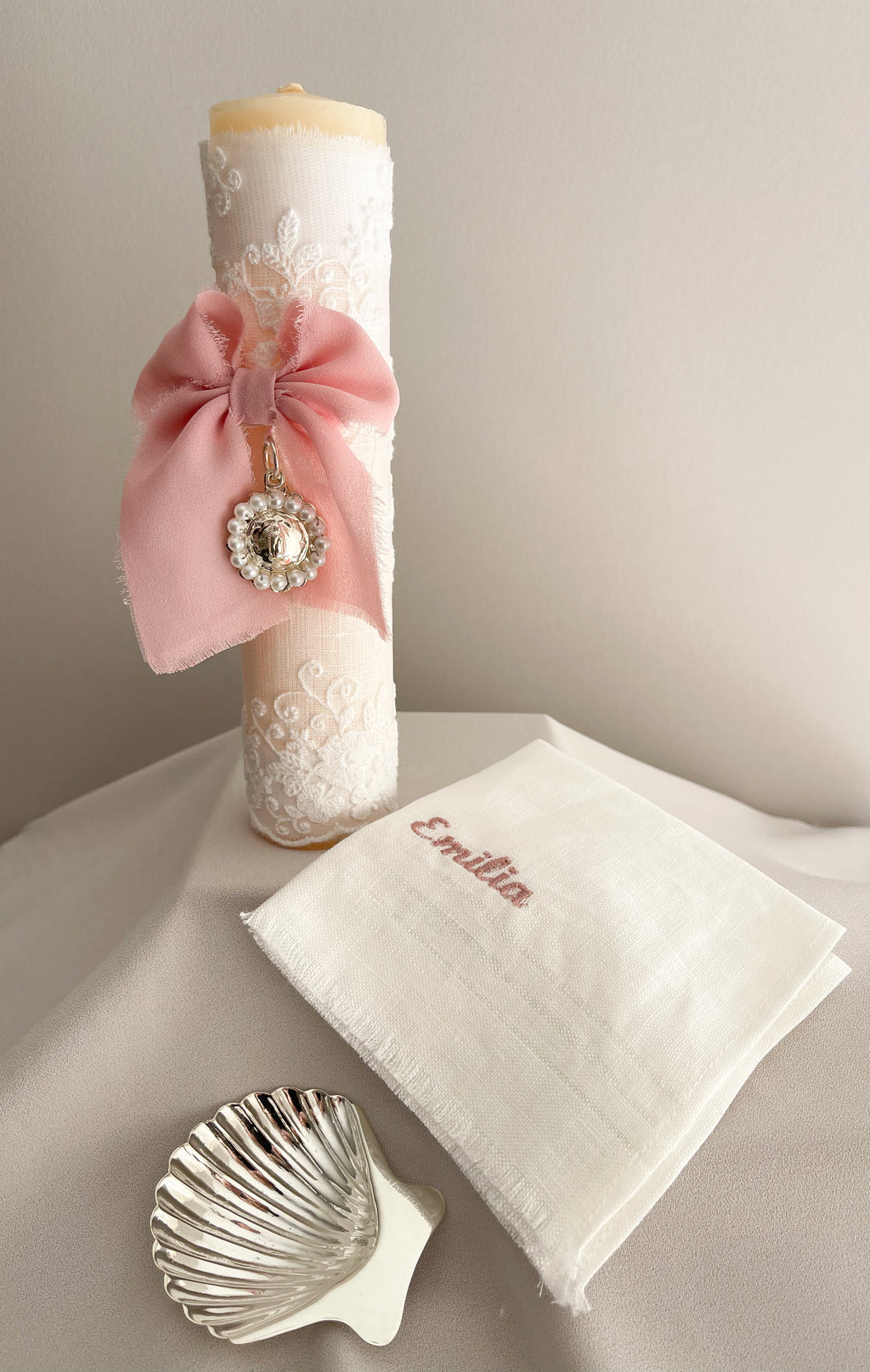Kit Bautizo Colección Bordado Tul Virgen Guadalupe Perlas