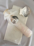 Kit Bautizo Colección PEONY Bordado Tul Español con Medalla Virgen Guadalupe 5cms Redonda