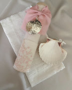 Kit Bautizo Colección PEONY Bordado Tul Español con Medalla Virgen Guadalupe 5cms Redonda