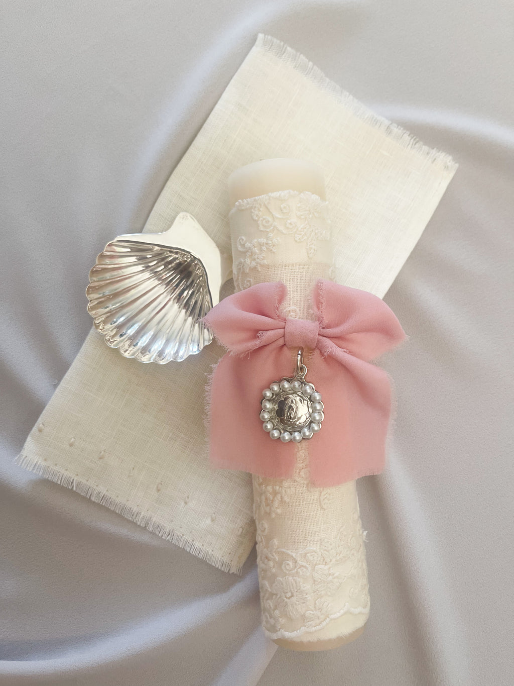 Kit Bautizo Colección Bordado Tul Virgen Guadalupe Perlas
