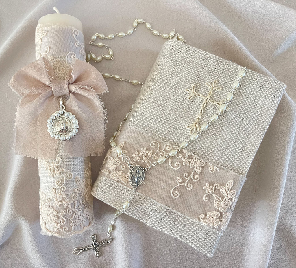 Kit Primera Comunión  Bordado Tul Medalla Virgen de Guadalupe con Perlas