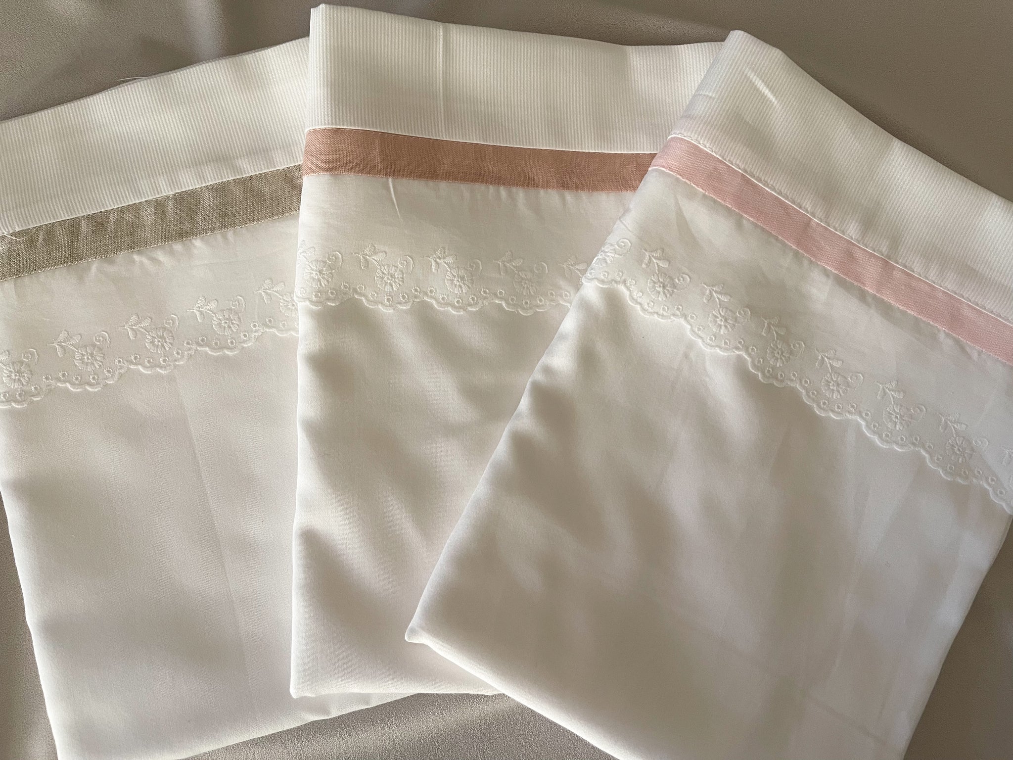 Juego de Sábanas Algodón Piqué y Tira Bordada Española – Ana Jose