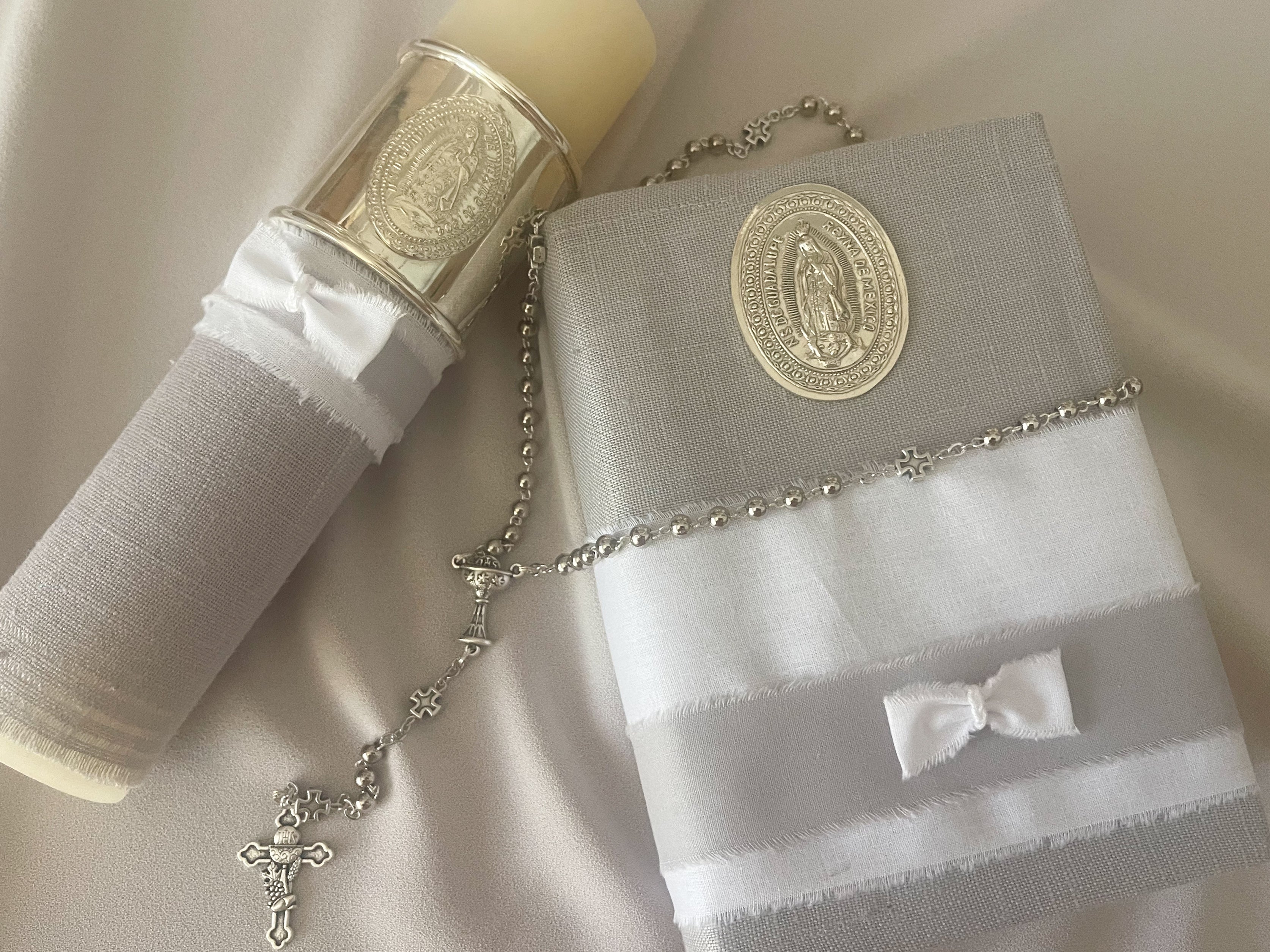 Kit Primera Comunión Colección Elegance con Aro e Imagen Virgen de Guadalupe Oval