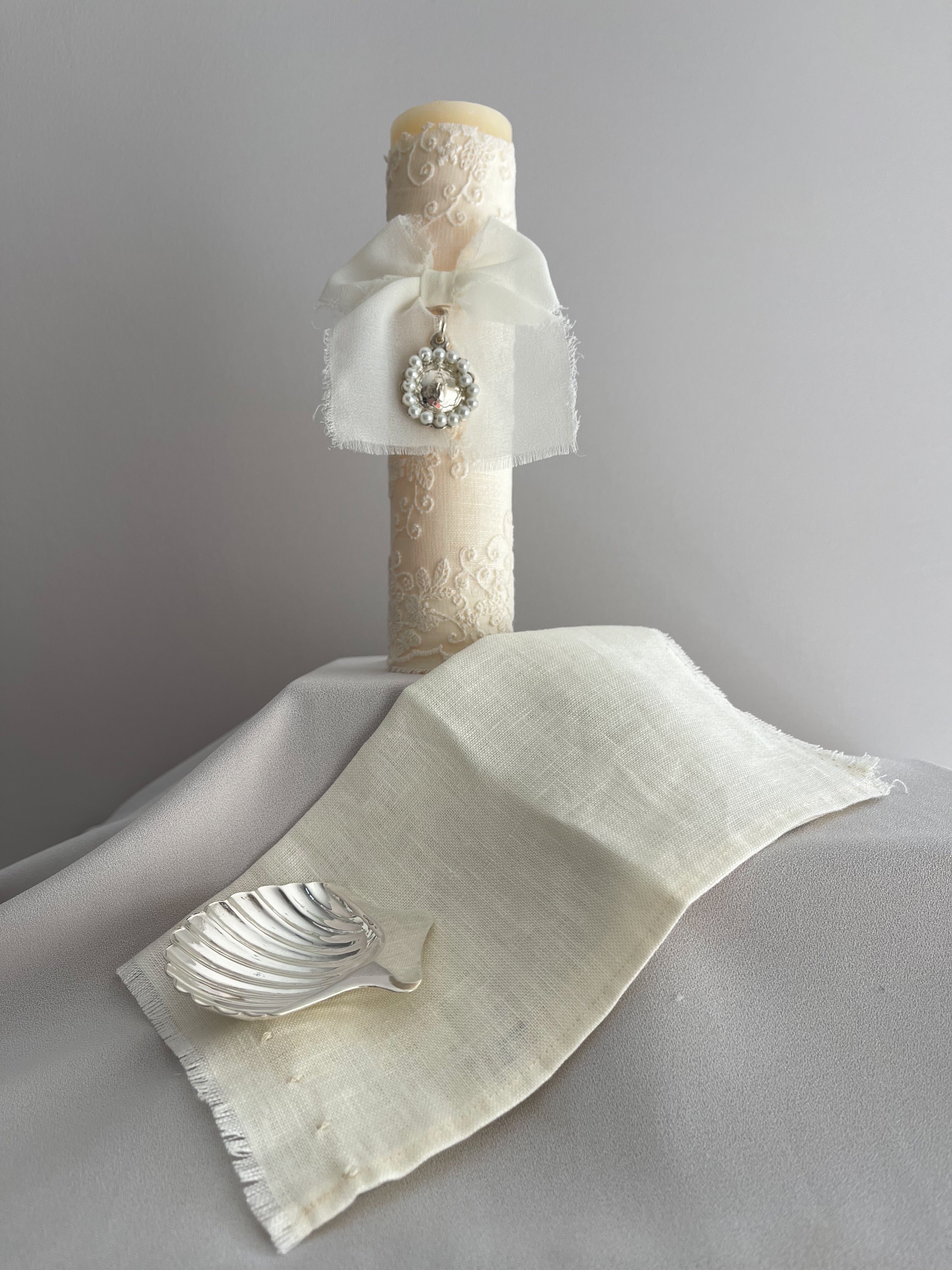 Kit Bautizo Colección Bordado Tul Virgen Guadalupe Perlas