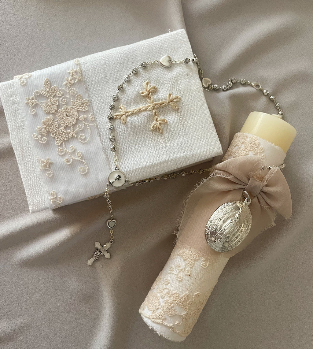 Kit Primera Comunión Bordado Tul Medalla Virgen de Guadalupe OVAL