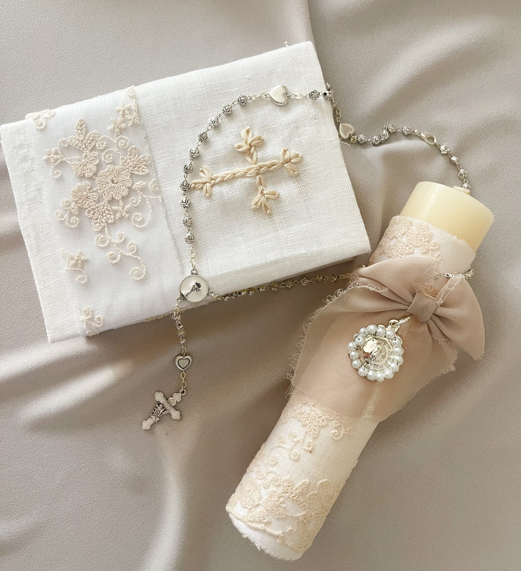 Kit Primera Comunión  Bordado Tul Medalla Virgen de Guadalupe con Perlas