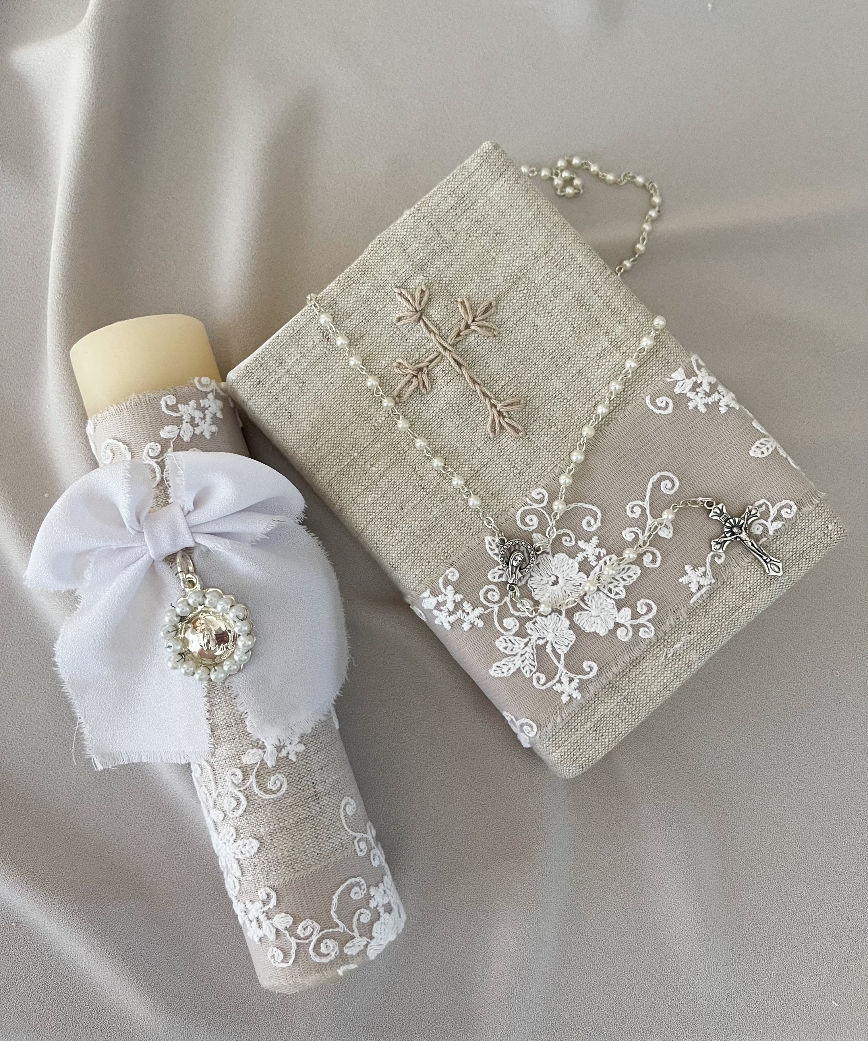 Kit Primera Comunión  Bordado Tul Medalla Virgen de Guadalupe con Perlas