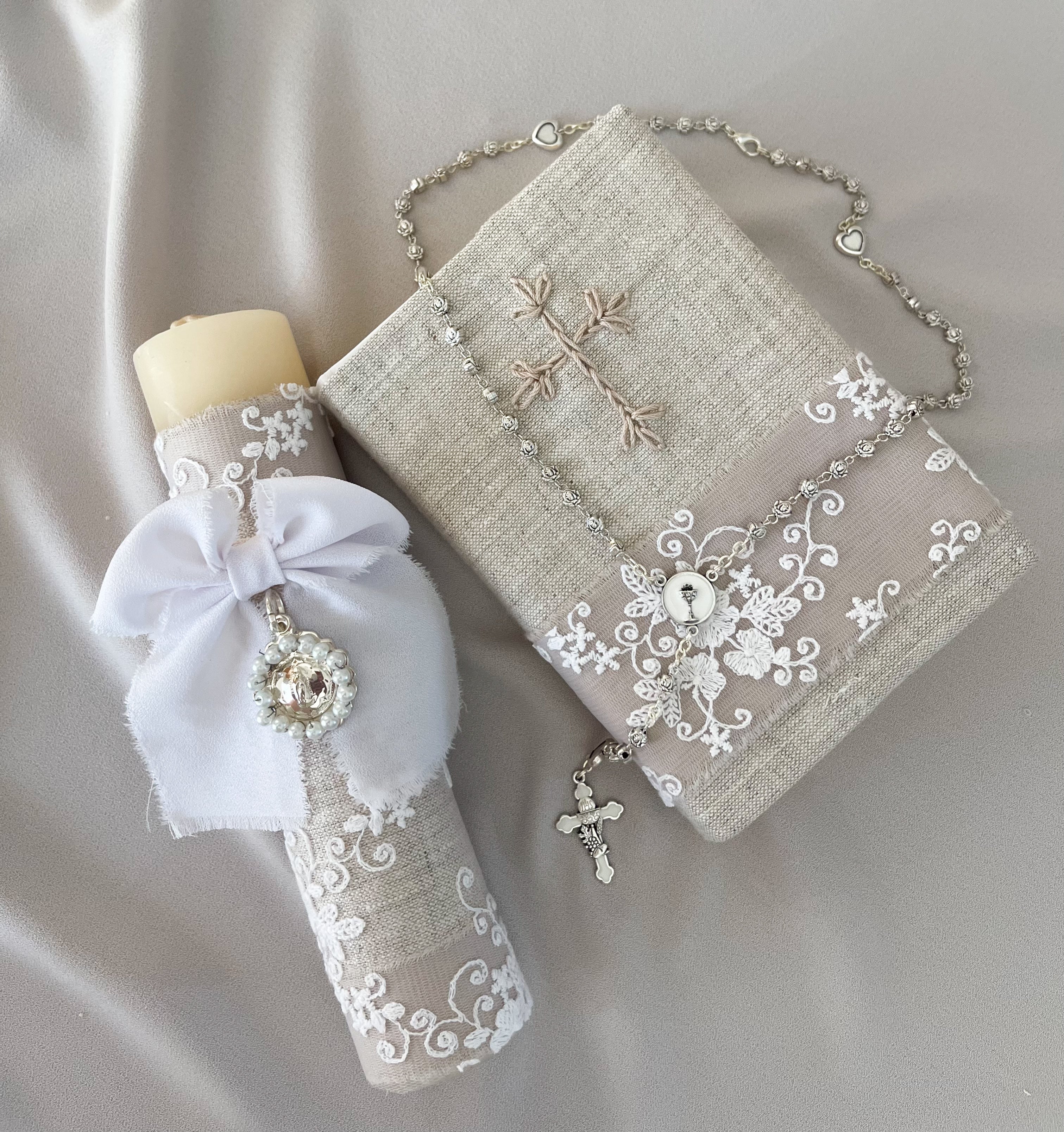 Kit Primera Comunión  Bordado Tul Medalla Virgen de Guadalupe con Perlas