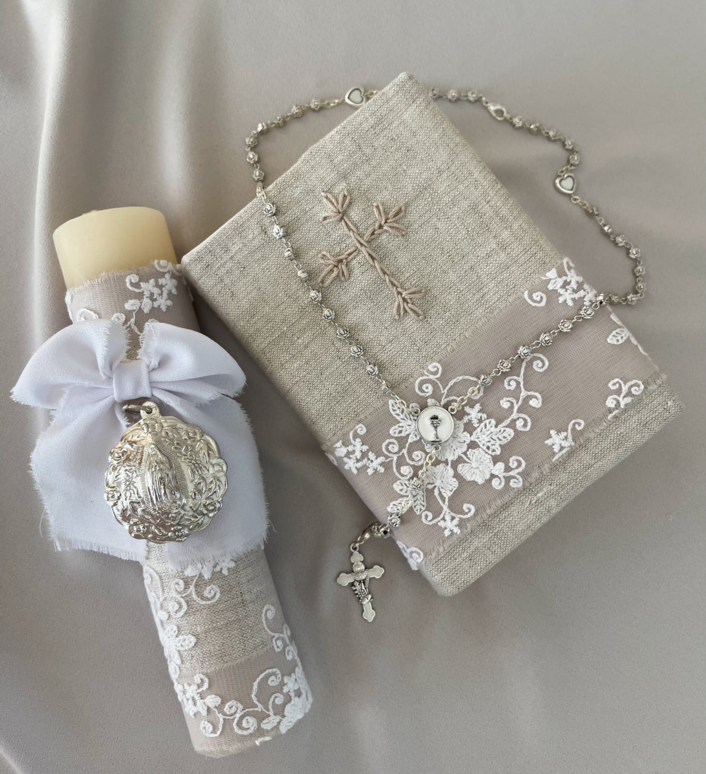 Kit Primera Comunión Bordado Tul Medalla Virgen de Guadalupe REDONDA