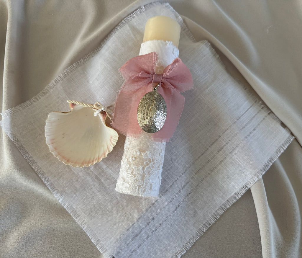 Kit Bautizo Colección Bordado Tul con Medalla Virgen Guadalupe Ovalada