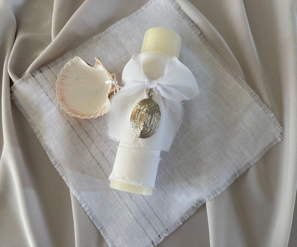 Kit Bautizo Clásico con Medalla Virgen Guadalupe Oval