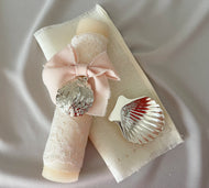 Kit Bautizo Colección CEREZO Bordado Tul Español  con Medalla Virgen Guadalupe  Redonda 5 cms.