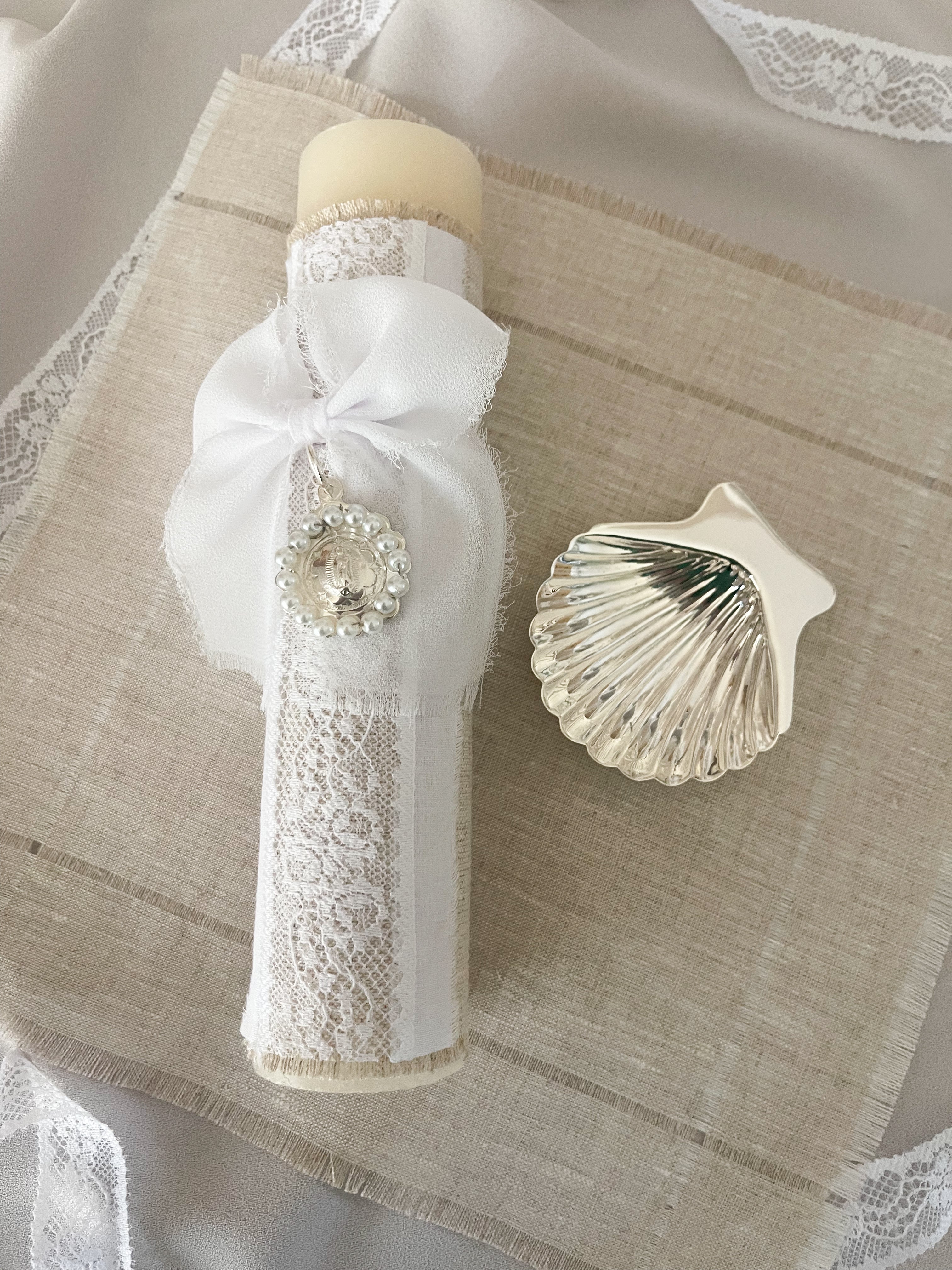 Kit Bautizo Colección Puntilla Española Medalla  Virgen Guadalupe Perlas