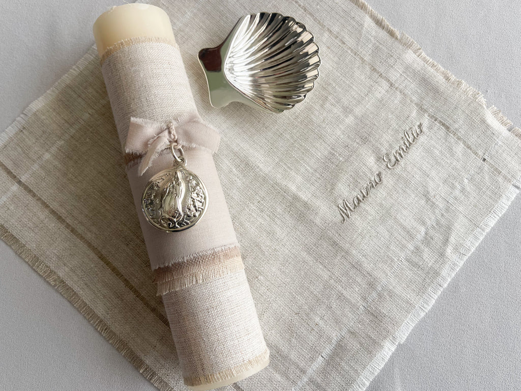 Kit Bautizo Lino LUX  Medalla Virgen Guadalupe