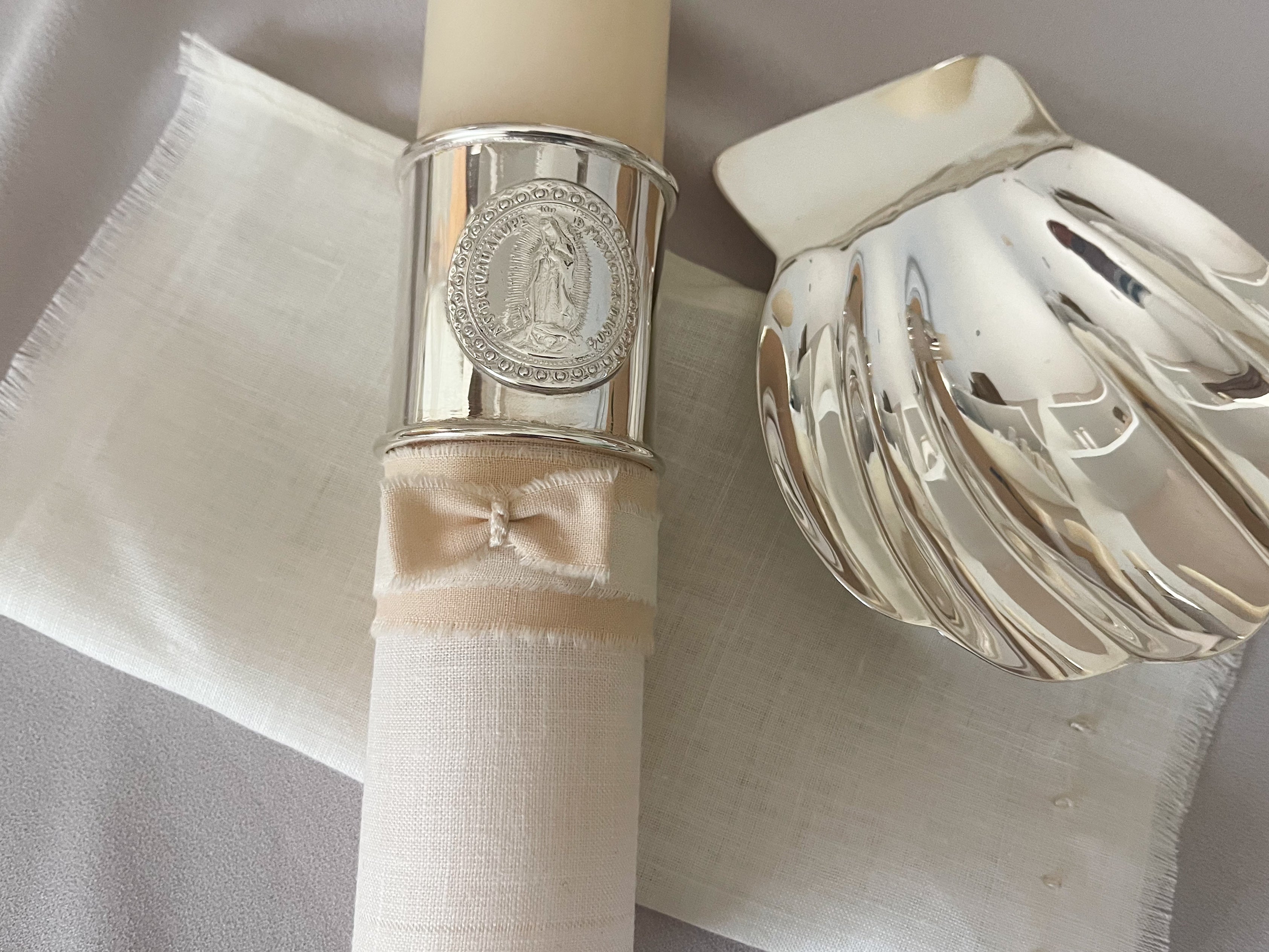 Kit Bautizo Elegance con Aro Imagen Virgen de Guadalupe