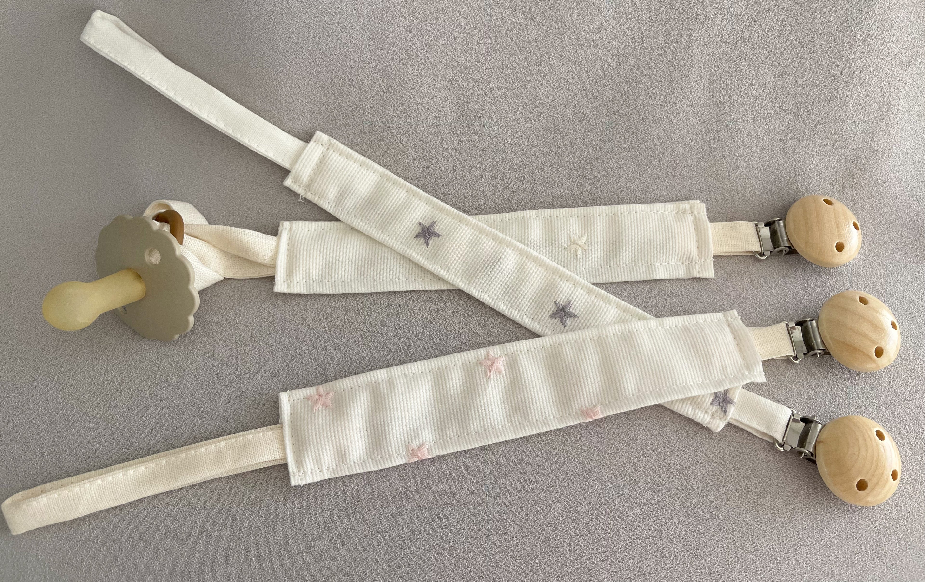 Porta chupón Colección Estrellitas