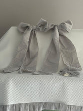 Cargar imagen en el visor de la galería, Cubre Porta Bebé  Piqué Grueso con Muselina
