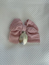 Cargar imagen en el visor de la galería, Cubre Porta Bebé  Piqué Grueso con Muselina
