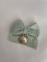 Cargar imagen en el visor de la galería, Cubre Porta Bebé  Piqué Grueso con Muselina
